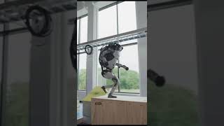 Boston dynamics Atlas falls with a BONK #shorts Resimi