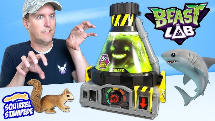 Beast Lab - Stealth Strike Big Cat Beast Creator. Add Ingredients & Follow  Experiment's Steps to Create Your Beast! with Bio Mist & 80+ Lights, Sounds