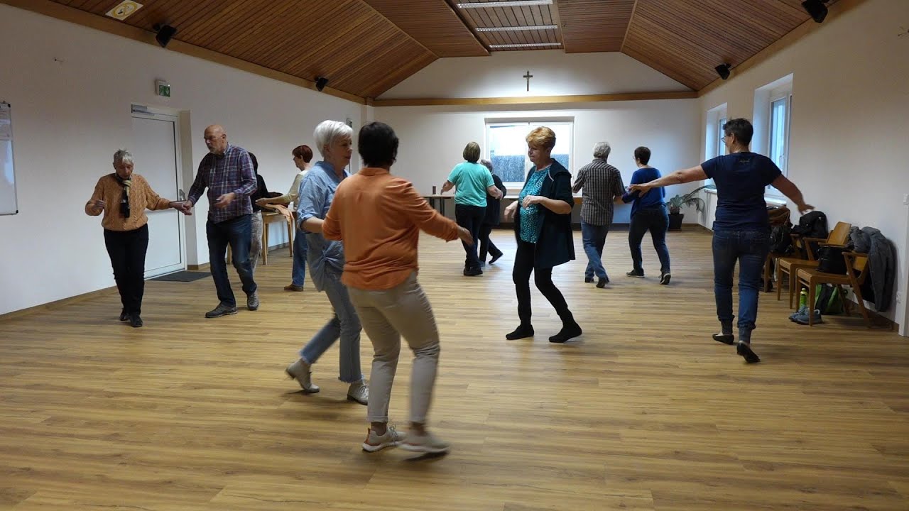 Tanzen ab der Lebensmitte mit Magdalena - Round Tanzstunde