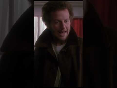 Давай, мальчик, открой нам дверь | Фильм: Один дома / Home Alone #фильмы #кино #shorts