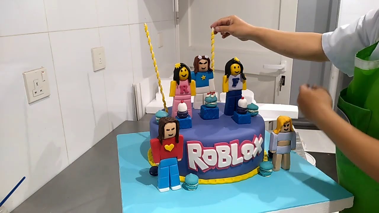 How To Make3d Roblox Girl Birthday Cake Topper Youtube - roblox fondant cake topper