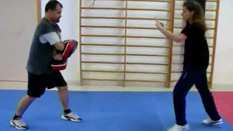 Muay Thai Defense [with Emily G.] my Student in Bivona (AG)