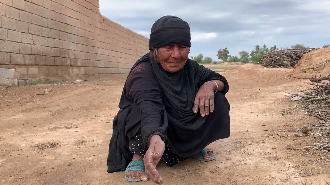 Old Arab couple in old village lifestyle