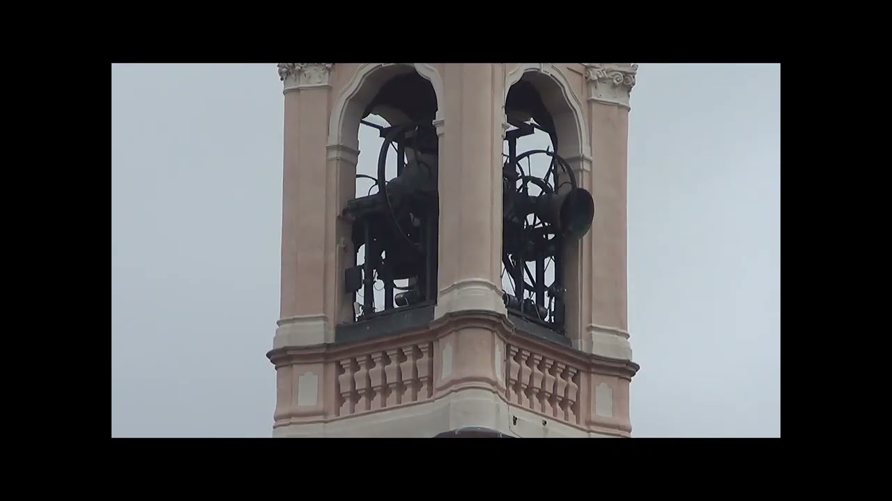 Le campane di Cava Manara distesa completa