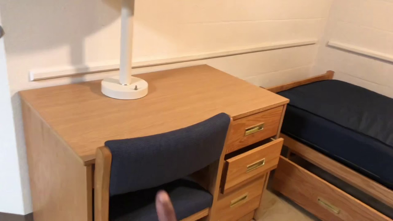 Military Barracks room tour Fort Hood Texas - YouTube