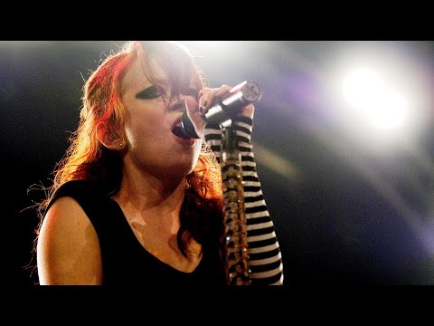 Video: So Kommst Du Kostenlos Zum Garbage-Konzert In Moskau