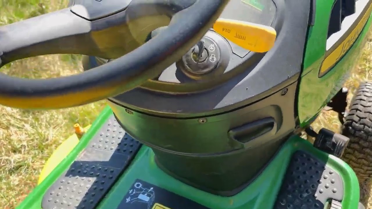 Åkgräsklippare John Deere X125