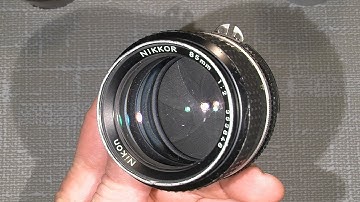 Cleaning lens element