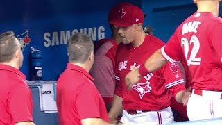 TB@TOR: Sanchez leaves the game with a hand injury
