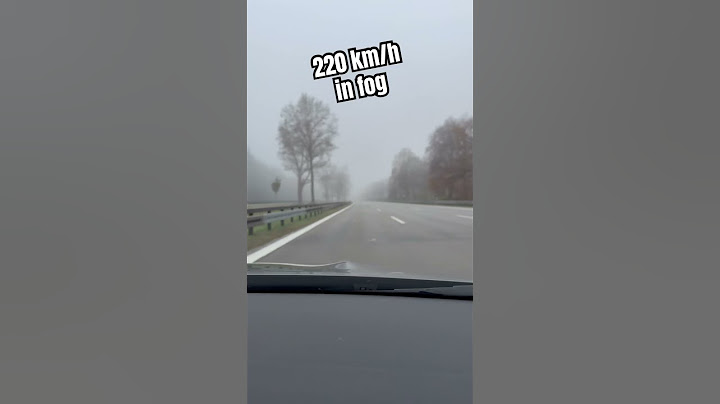 Mercedes Benz at 220 km/h in fog 🌫️ #driving #highway #fog #car #auto #drivingmercedes #autobahn