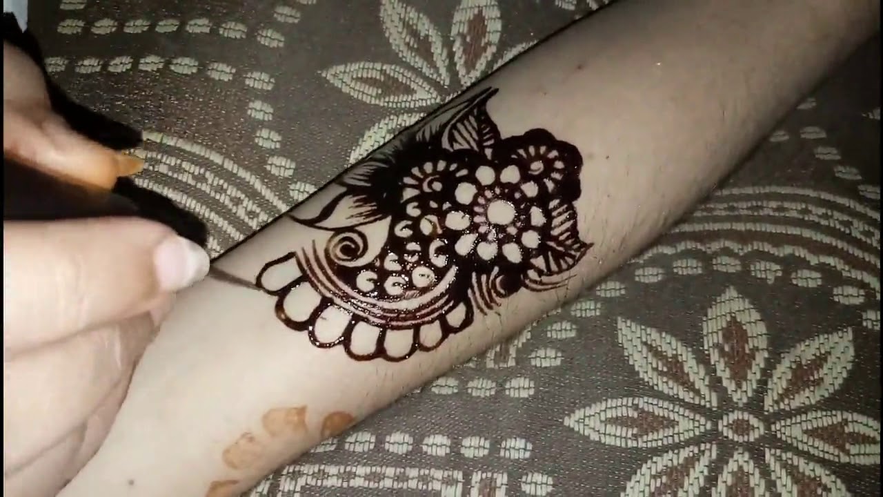 Liquid Mehndi Design 2018 with Henna Applicator | Henna Design 2018 ...