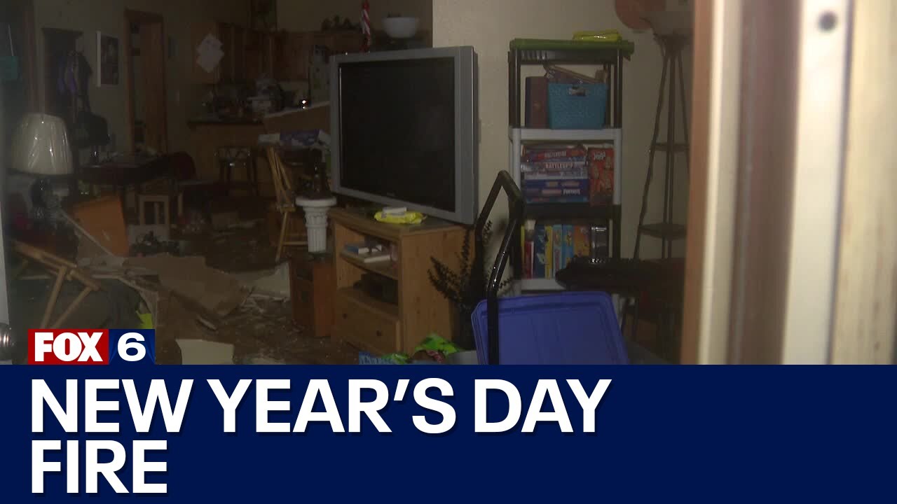 New Year's duplex fire | FOX6 News Milwaukee - YouTube