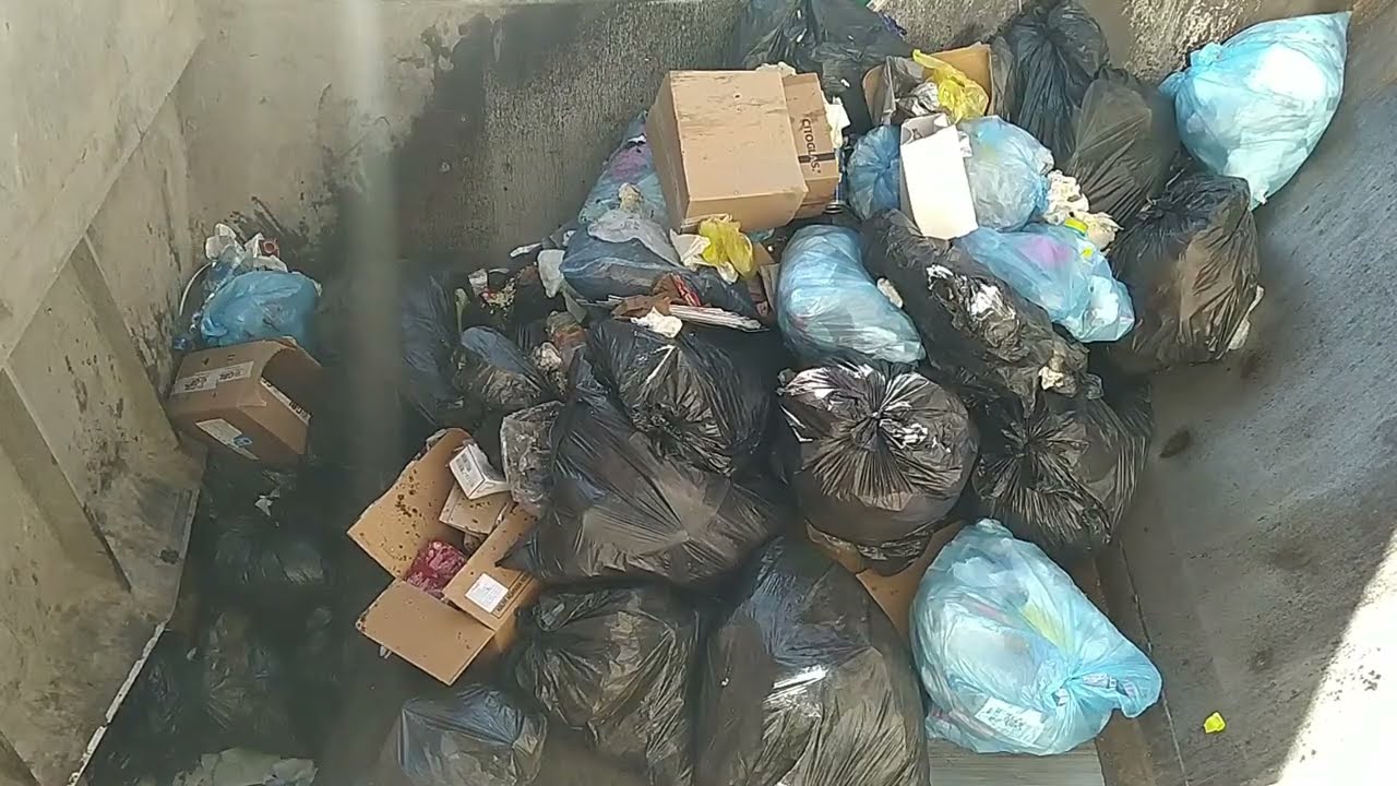 Trash Transfer Station - Mixed waste compaction - Original sound 26.02.2026 #satisfying