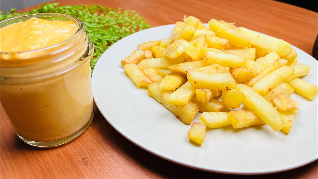 په‌تاته‌ی سوره‌وكراوخۆشترین سۆسی په‌نیر-xoshtryn patata ba sosy panir-french fries with cheese sauce