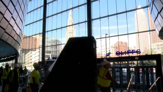 Cleveland Cavaliers Unveil Center Court at Rocket Mortgage FieldHouse in  Downtown Cleveland