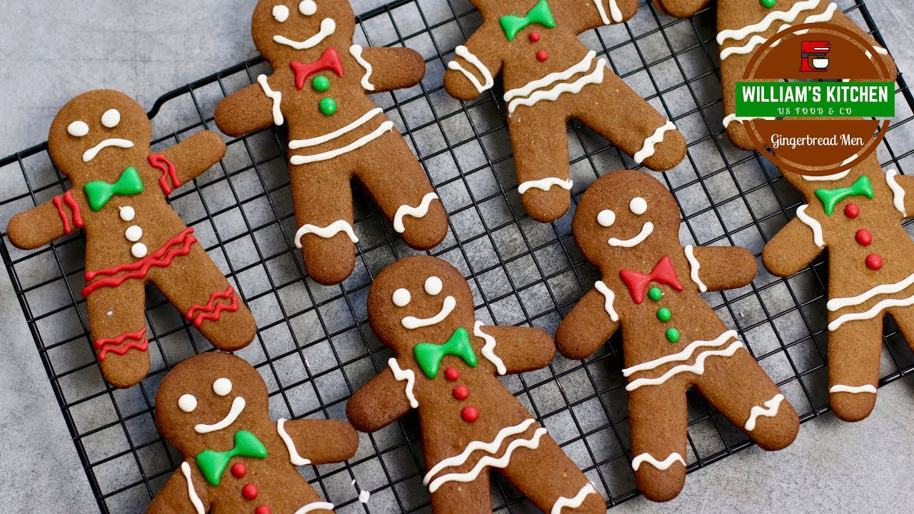 Biscuits De Pain D'épice De Noël. Biscuits Festifs En Forme De