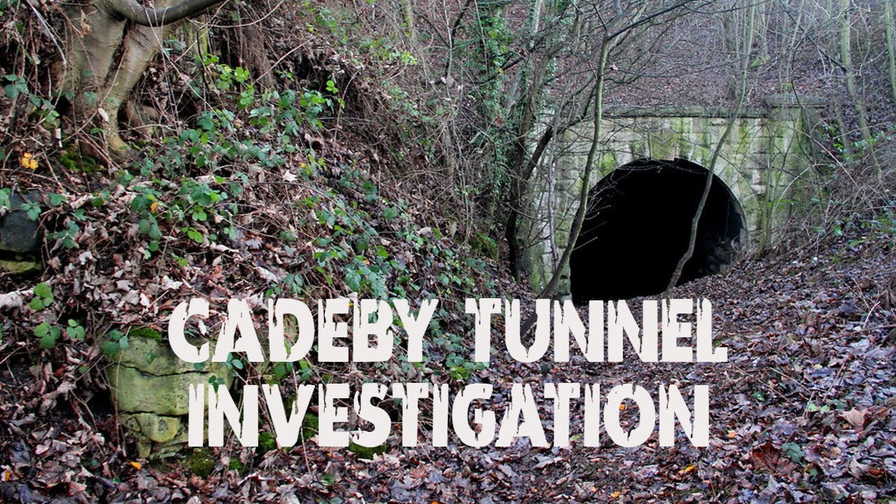 Exploring A Haunted Abandoned Train Tunnel AT NIGHT... (DO NOT TRY) - Cadeby Tunnel Doncaster