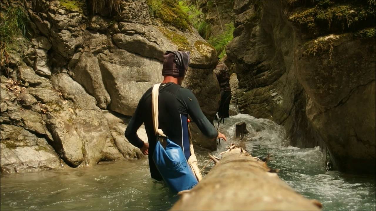 Les pieds dans l'eau.... YouTube Les pieds dans l'eau.... YouTube
