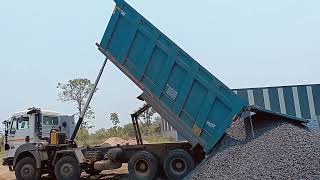 TATA 3525 UNLOADING CRUSHER STONE