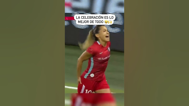 Asustó a todos con su lesión, pero le puso ritmo al festejo 💃😂 | #Shorts