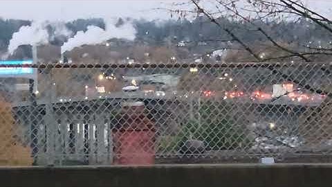 Filmin from 22nd busloop etc... see slow traffic over.Qb bridge..