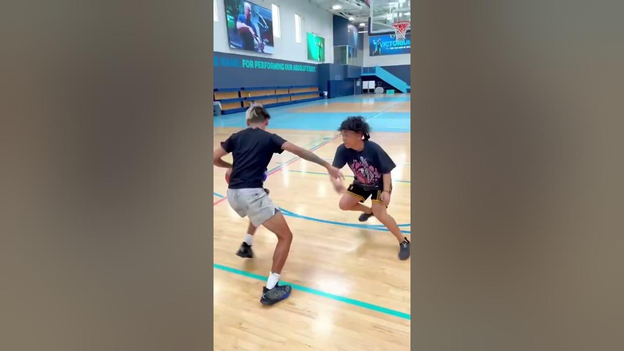 Does Gio Wise Have A D1 Offer Gio.Wise Destroys D1 Hooper 1v1 😵 - YouTube