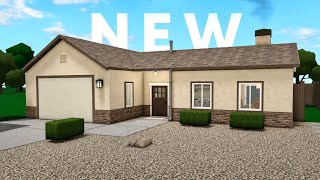 I Built The *NEW* Bloxburg Starter House!