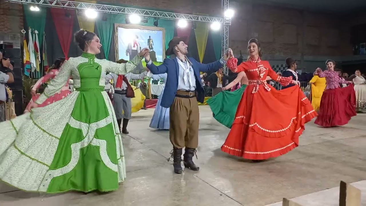 Duas damas CTG Marco da tradição (invernada adulta) Terceira etapa Fegaserra 2023