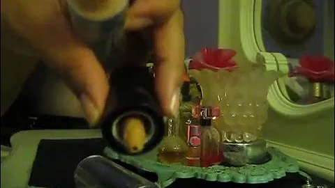 How To Open A  Kat Von D Lock -it Foundation,  Con...