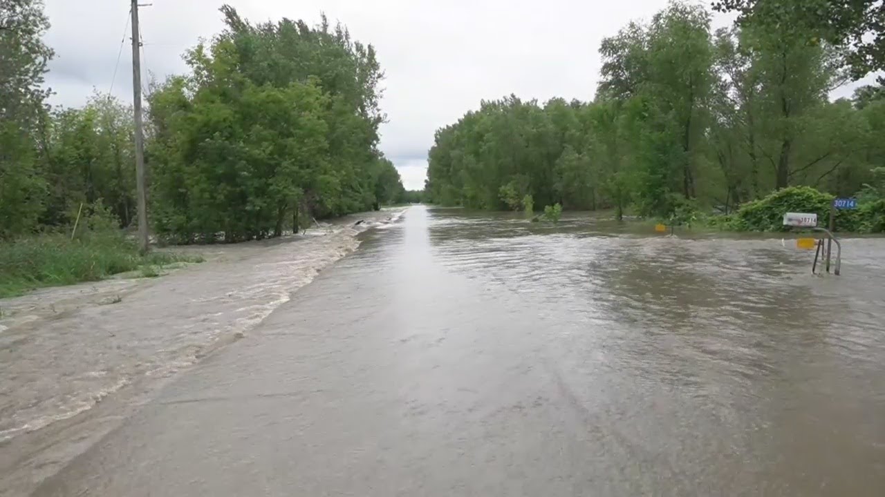 Overnight Storms Bring Flash Flooding In Southern Minnesota - YouTube