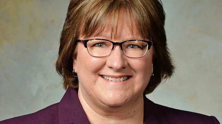 Sue Draper - Innovation & Excellence Leadership Aw...