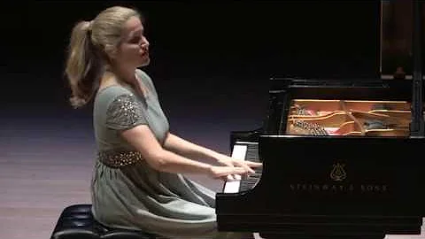 Gabriela Martinez plays Rachmaninoff Moment Musica...