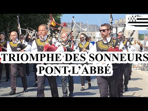 TRIOMPHE DES SONNEURS Bagade Festival des BRODEUSES Pont l abbé 2024 musique bretonne