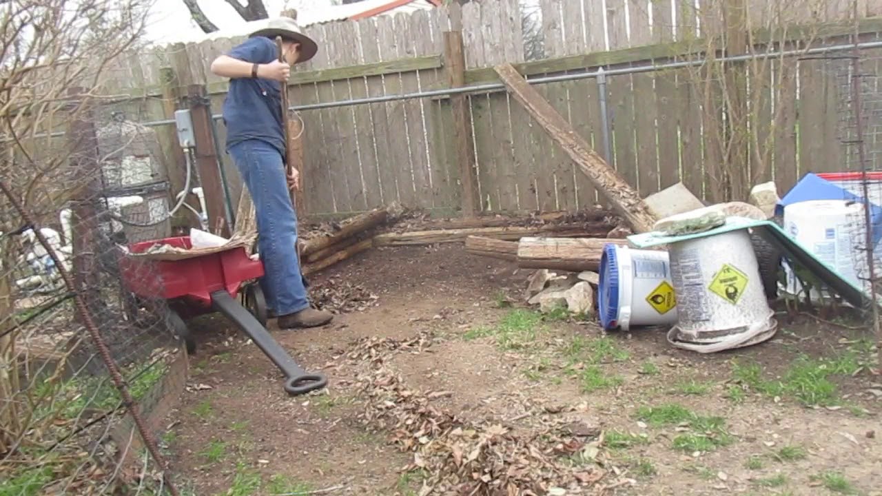 Cleaning up the rest of the compost pile - YouTube