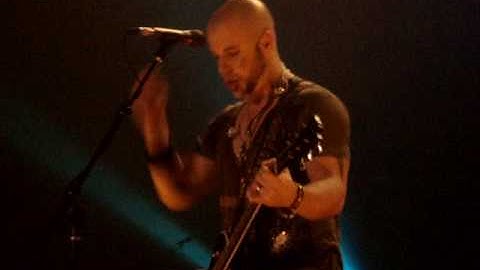 DAUGHTRY (OVER YOU)