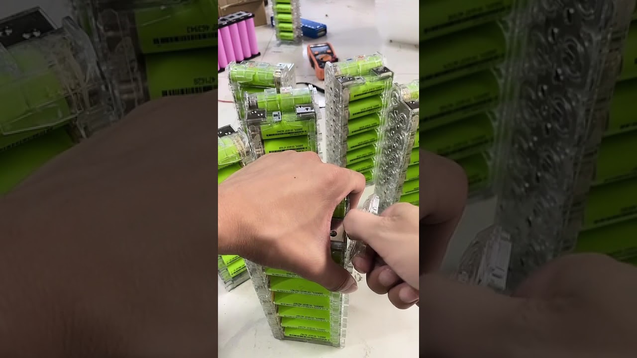 Gỡ khối pin 26800 