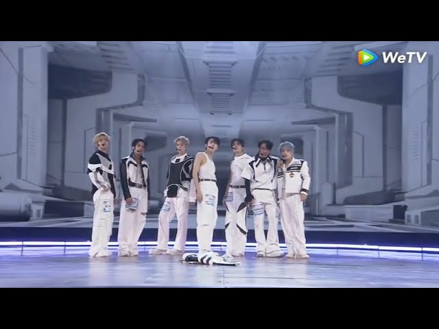 The first round of performances of "If you do" by the students of the group night appeared