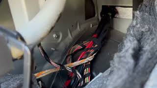 2007 Mercedes E350 Trunk Won’t Open! Easy fix-common issue