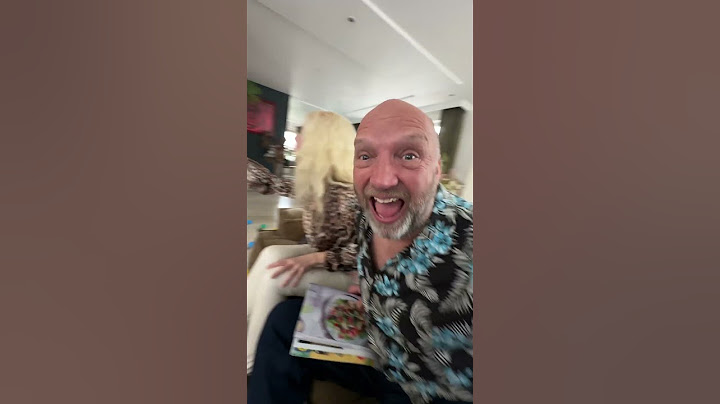 Heb jij ook ouders die denken dat ze grappig zijn? #Grappig #Ouders #Vloggen #Vlogmania