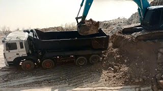 Work on site of excavator kobelco 260LC
