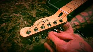 Fender Locking Tuner String Change