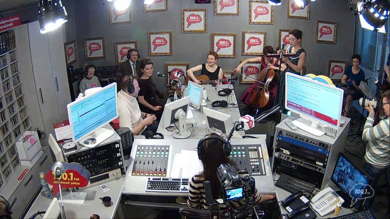 серебряный дождь студия. серебряный дождь ставрополь. студия серебряного дождя. студия серебряного дождя. радио серебряный дождь студия.