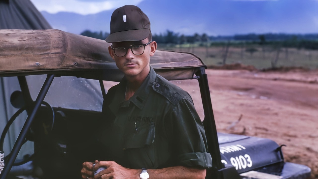 VIETNAM REMEMBERED TEXAS - Captain Jim Vernon Walton, U.S.A.F., 1st Cavalry Division, (Airmobile).