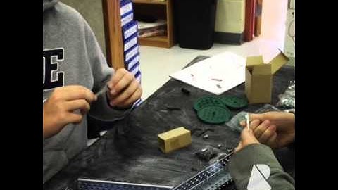 EHMS VEX Robotics - Building the Clawbot