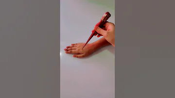 حطيت لهيلين وهيفي حنة بمناسبة يوم كامل نعم 