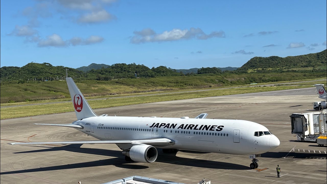 機窓】JAL972便 B767-300 石垣空港10:30発羽田行き - YouTube