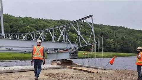 Cantilever Bridge Launching with Rollers