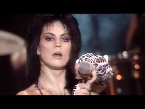 Joan Jett & The Blackhearts Live - Do You Wanna Touch Me (Oh Yeah) [MTV NYE Rock N Roll Ball 1984]