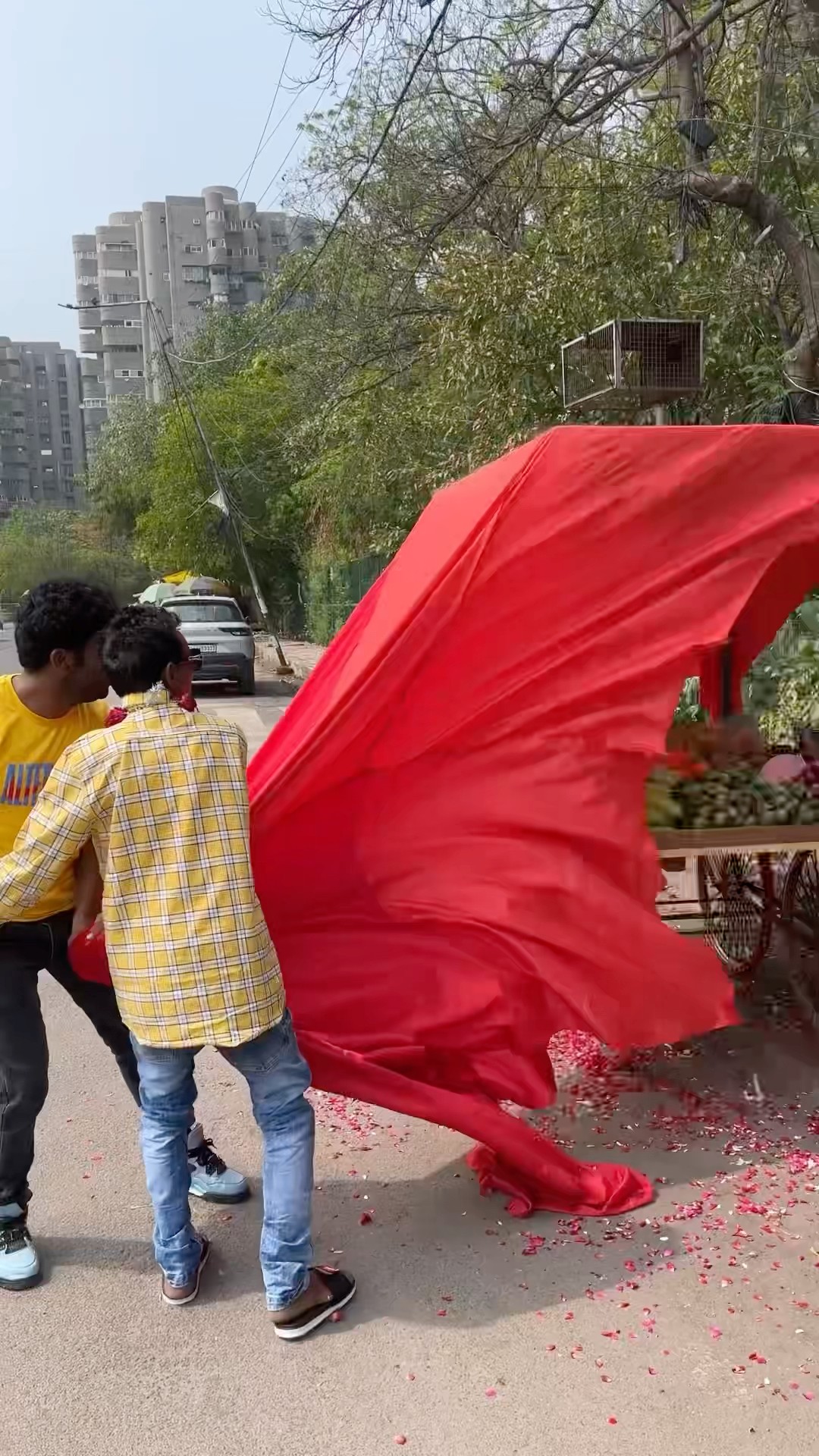 कूड़ा नहीं New Bussniss दूँगा सभी को ??#humanity #respect #helping #trending #viralvideo#youtube