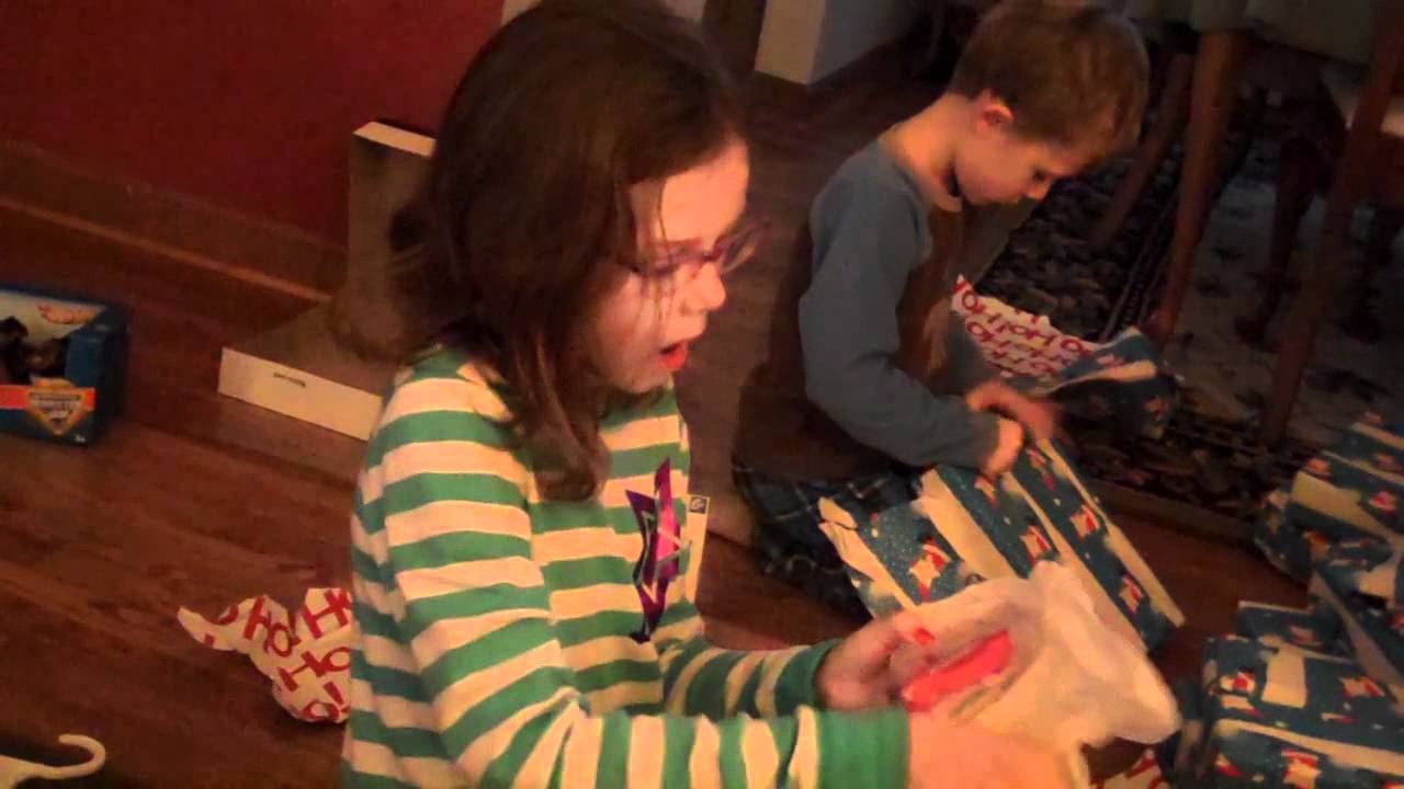 christmas-morning-2011-caitlin-7-nick-4-mp4-youtube